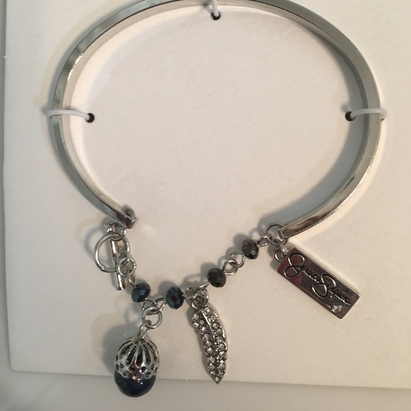 Silver Bangle Blue Charms Leaf Toggle Closure - Picture 1 of 2